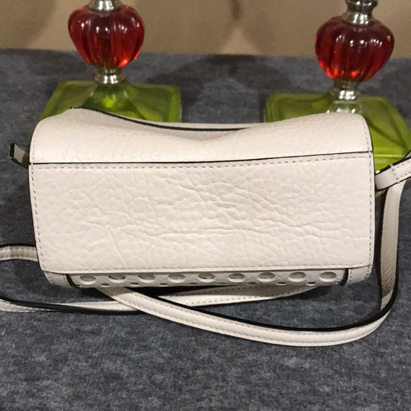 EUC Leather Kate Spade Crossbody - Picture 4 of 6